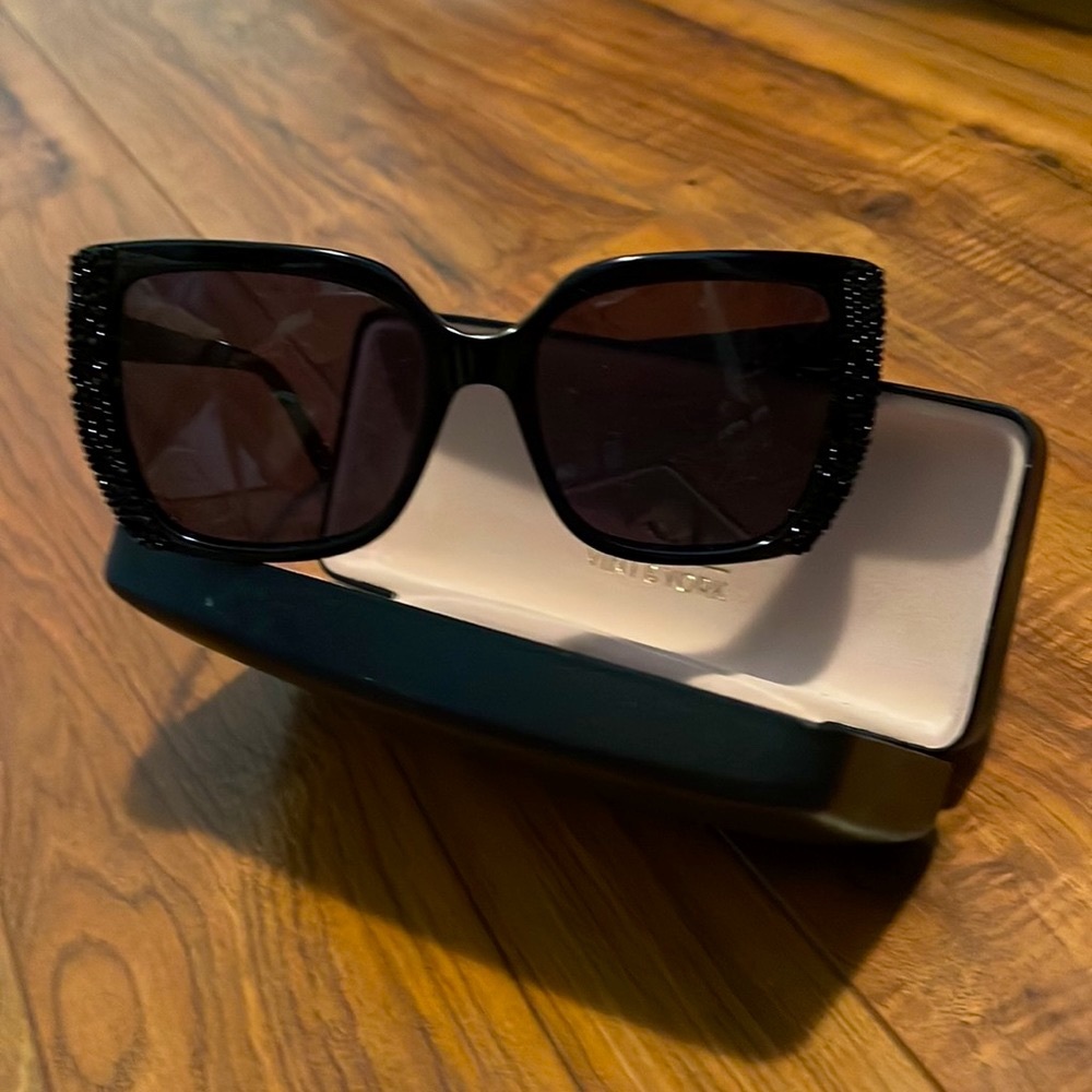 Vint & York Celeb Sunglasses with Sparkle